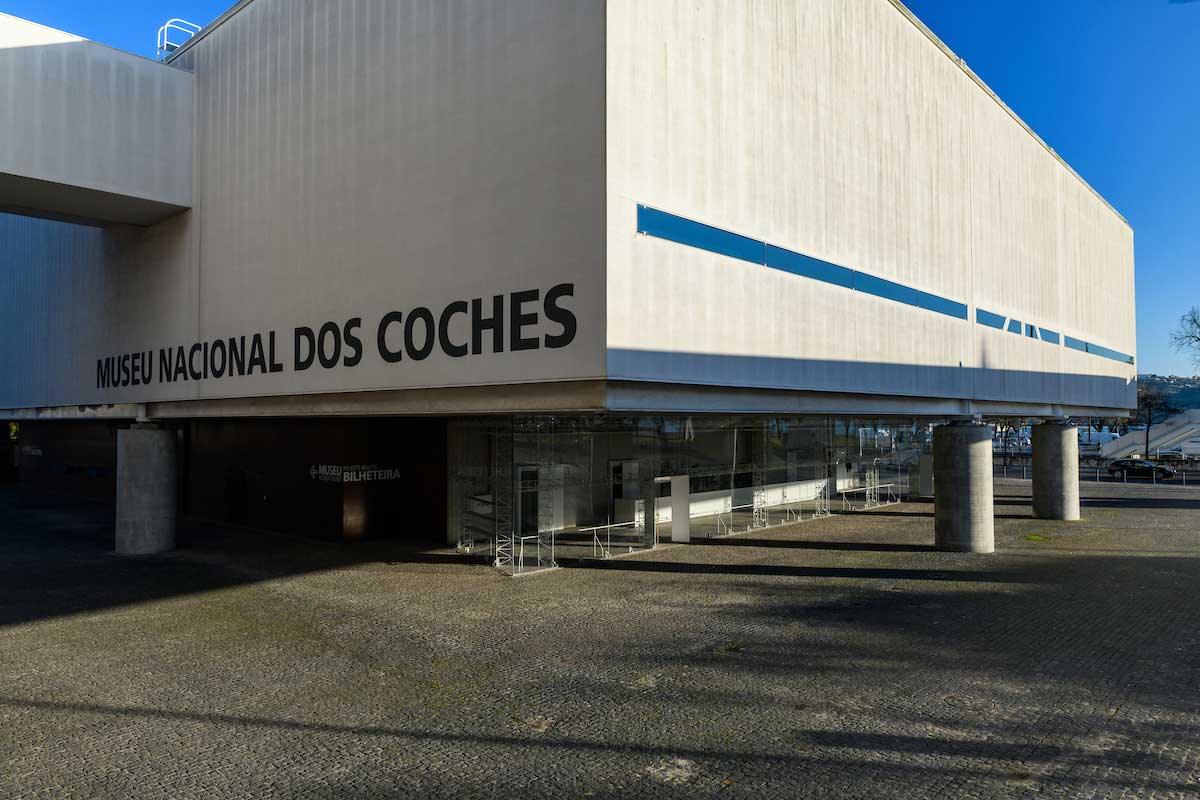 Museu Nacional dos Coches, Lugar, projeto e Obra